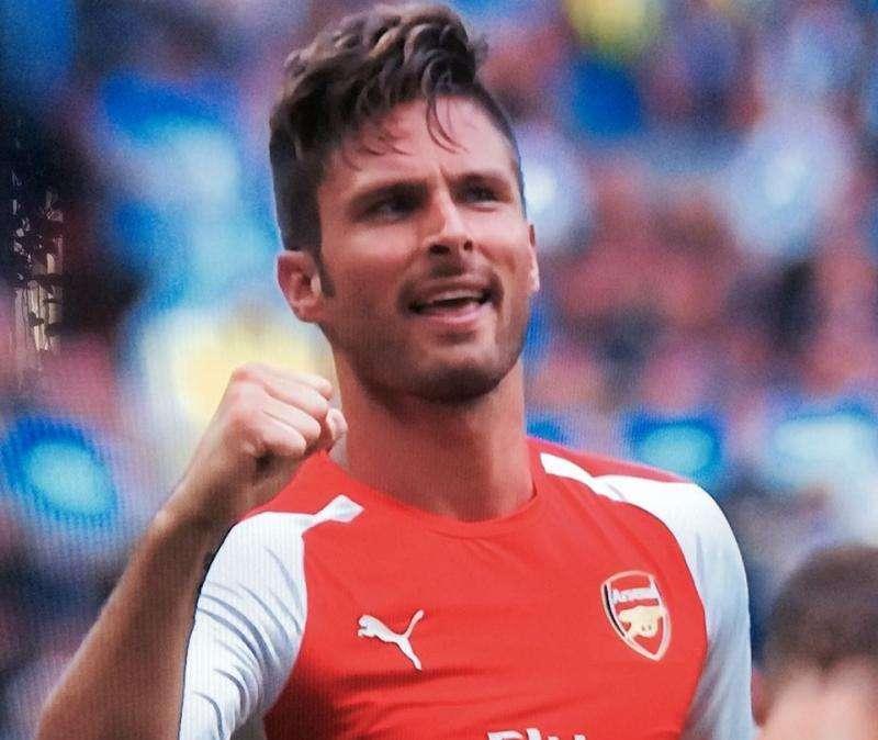 Giroud: "Hubiera sido bueno el fichaje de Benzema por el Arsenal" 