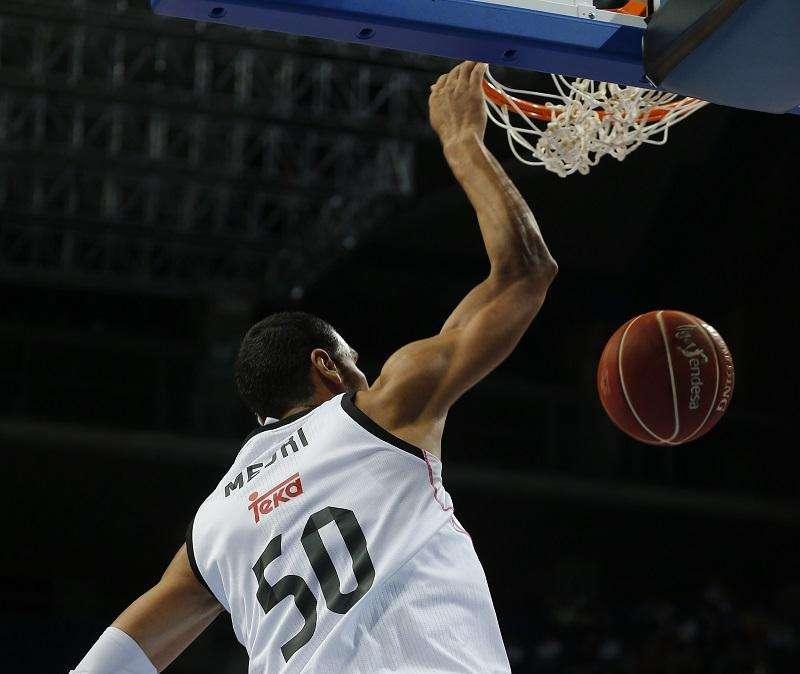 EN DIRECTO: Tuenti Móvil Estudiantes - Real Madrid