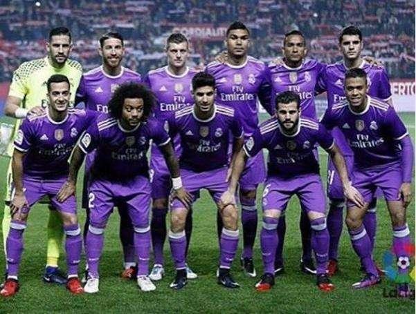 Casemiro: "El mejor valor que te enseña este escudo es nunca bajar los brazos"