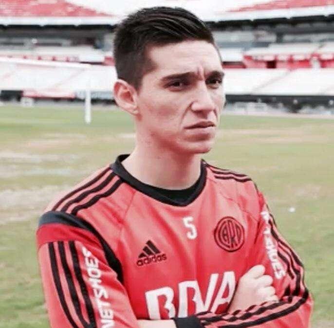 MARCA: Kranevitter y Correa aterrizan en Sevilla