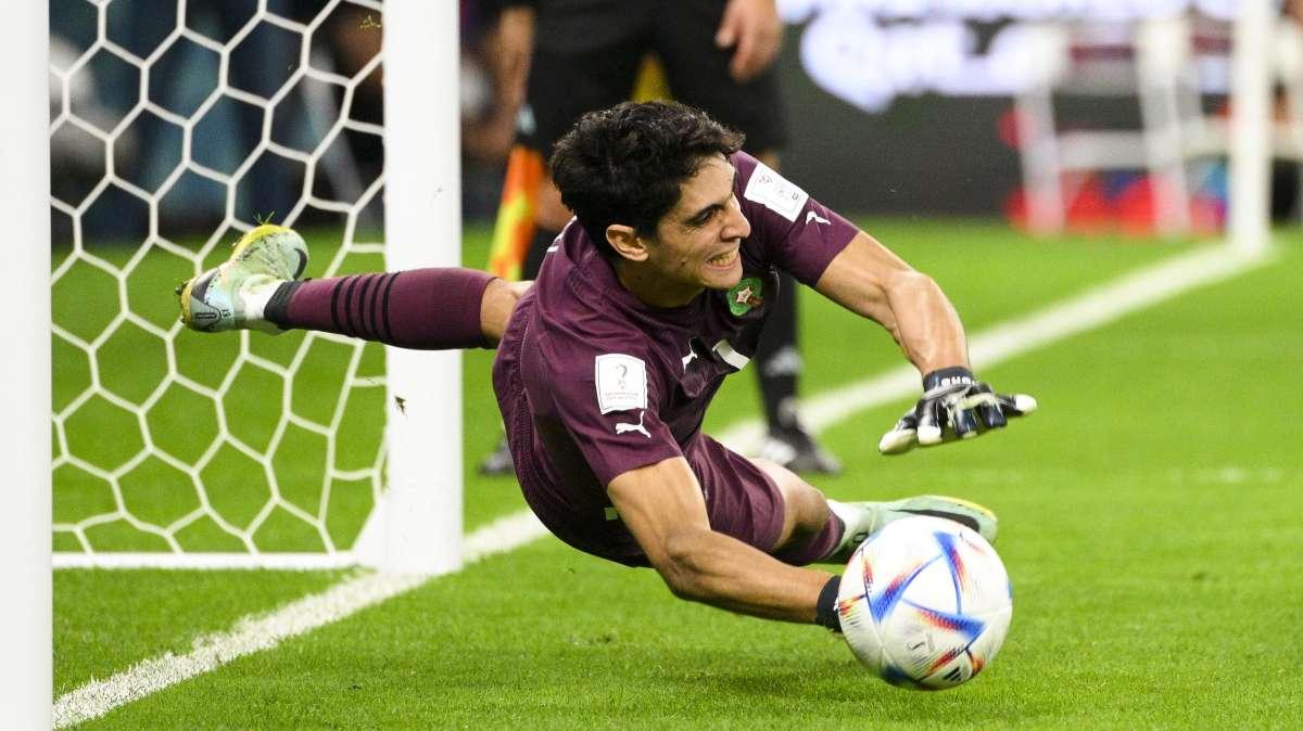 El factor que puede truncar el fichaje de Bono por el Real Madrid
