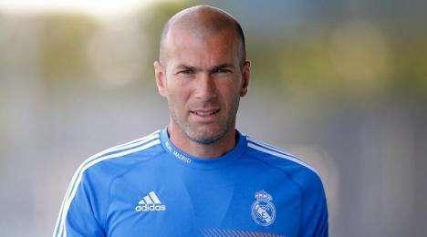 AS: Zidane continuará siendo entrenador del Castilla
