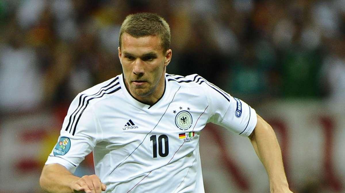 Podolski: "A Khedira le encantaría disfrutar del Arsenal"
