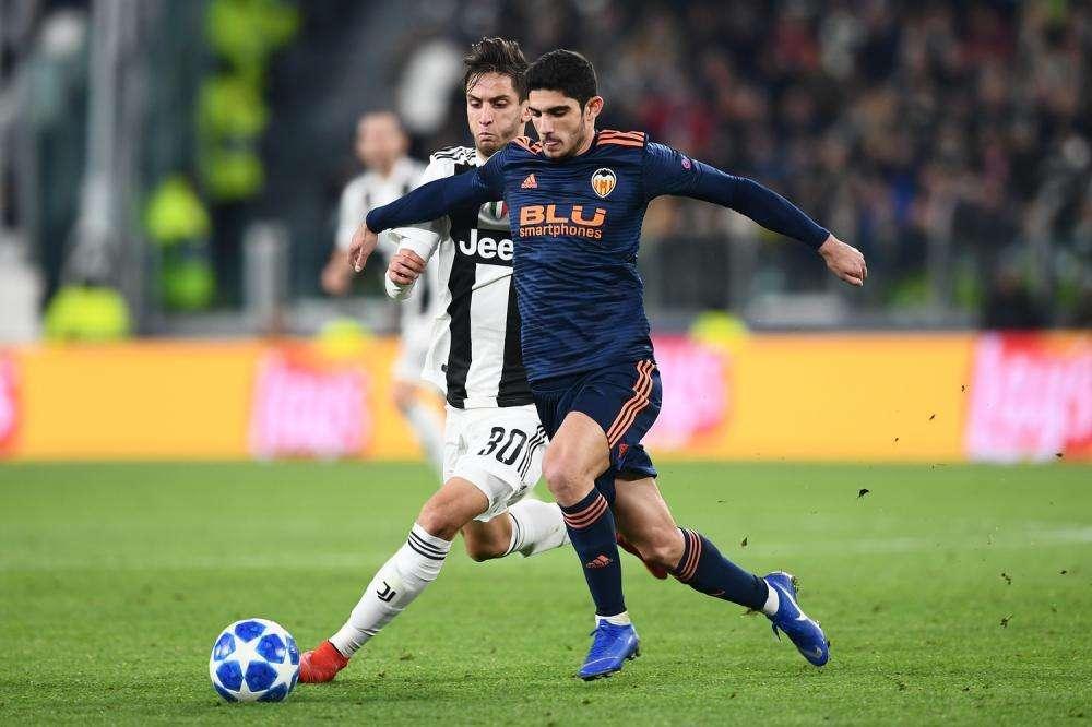 GOL DEL VALENCIA - Guedes engaña a Keylor y convierte el primero
