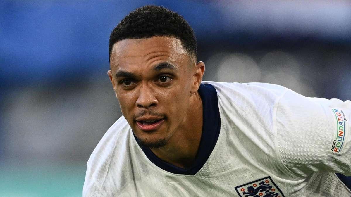Bombazo en Inglaterra: "Alexander-Arnold fichará por el Real Madrid"