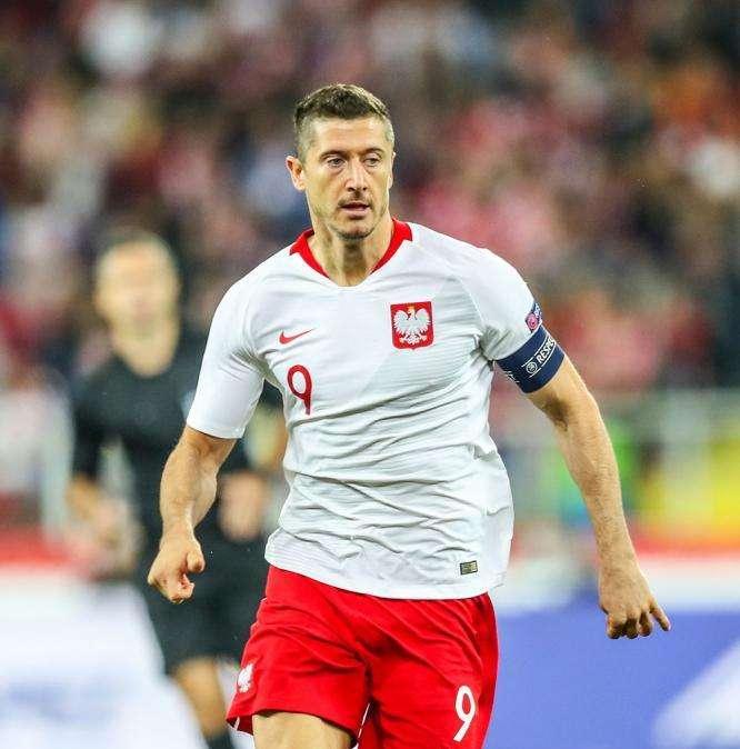 Lewandowski dona un millón de euros para la lucha contra el coronavirus