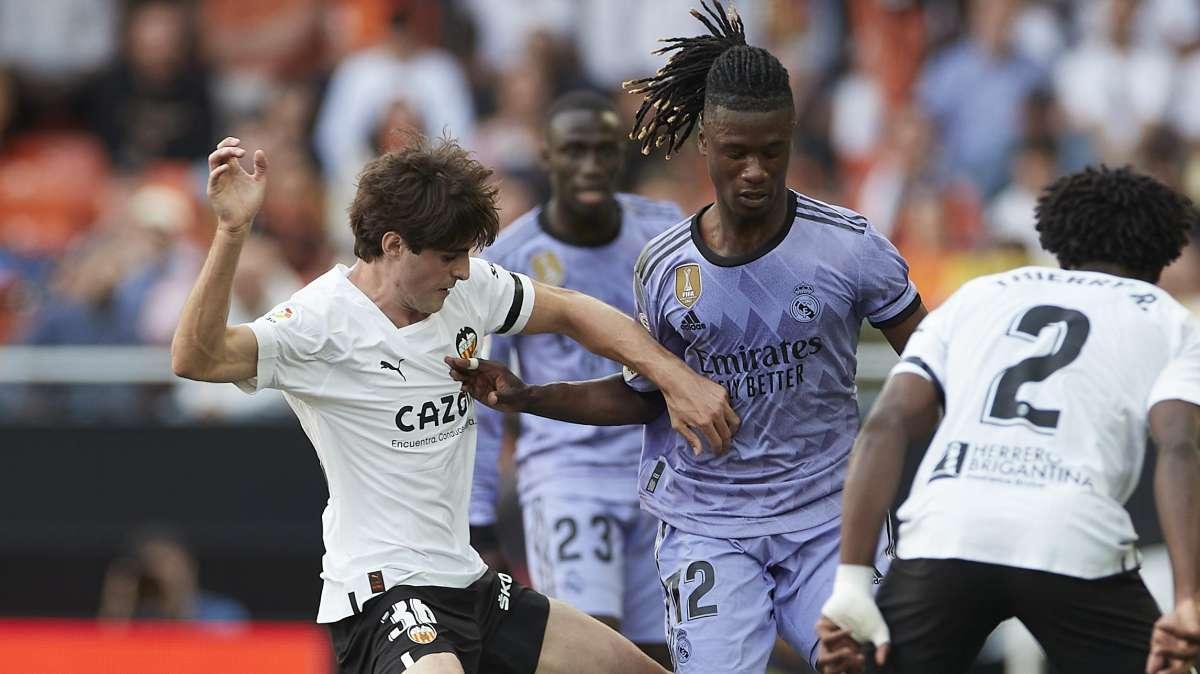 Descanso | Valencia 1-0 Real Madrid: toca remar a contracorriente 
