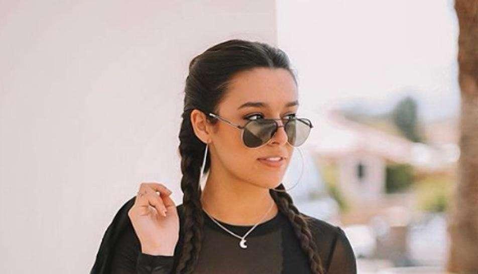 FOTO - Así es Marta Díaz, la 'youtuber' que ha conquistado a Reguilón