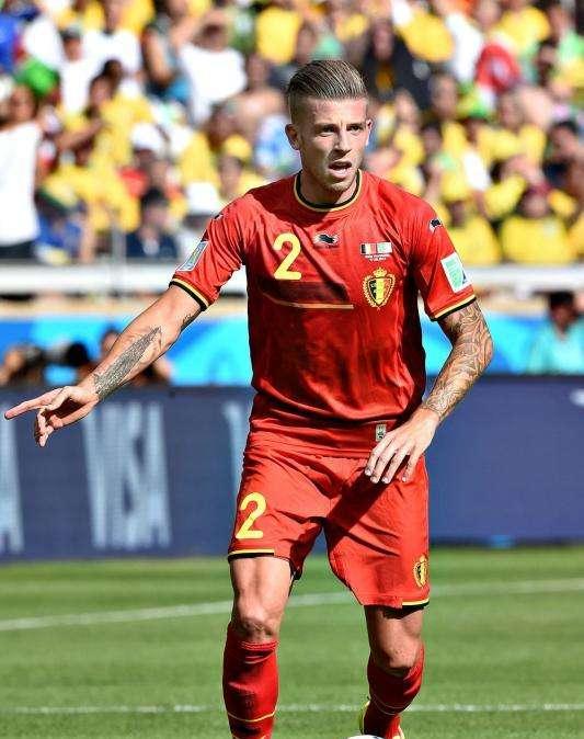 Southampton y City pugnan por Alderweireld 