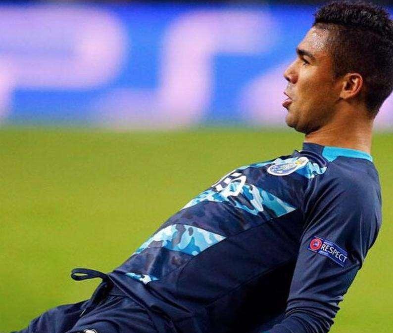 O Jogo: El Oporto recibirá dinero si el Madrid vende a Casemiro este verano