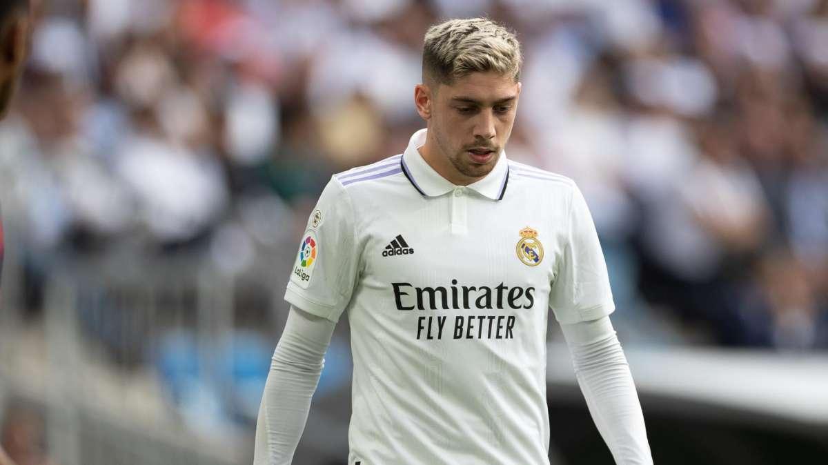 VÍDEO | El increíble golpeo de Fede Valverde: ¡coló un balón en una casa!