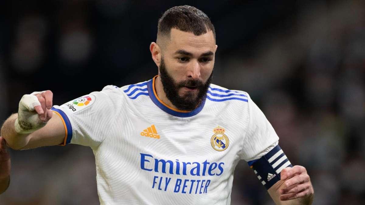 Carlo Ancelotti tiene un dilema por las molestias de Benzema 
