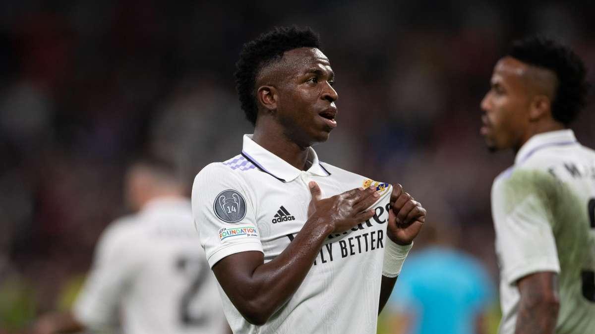 Ancelotti, en rueda de prensa: "Mis nietos tienen la camiseta de Vinicius"