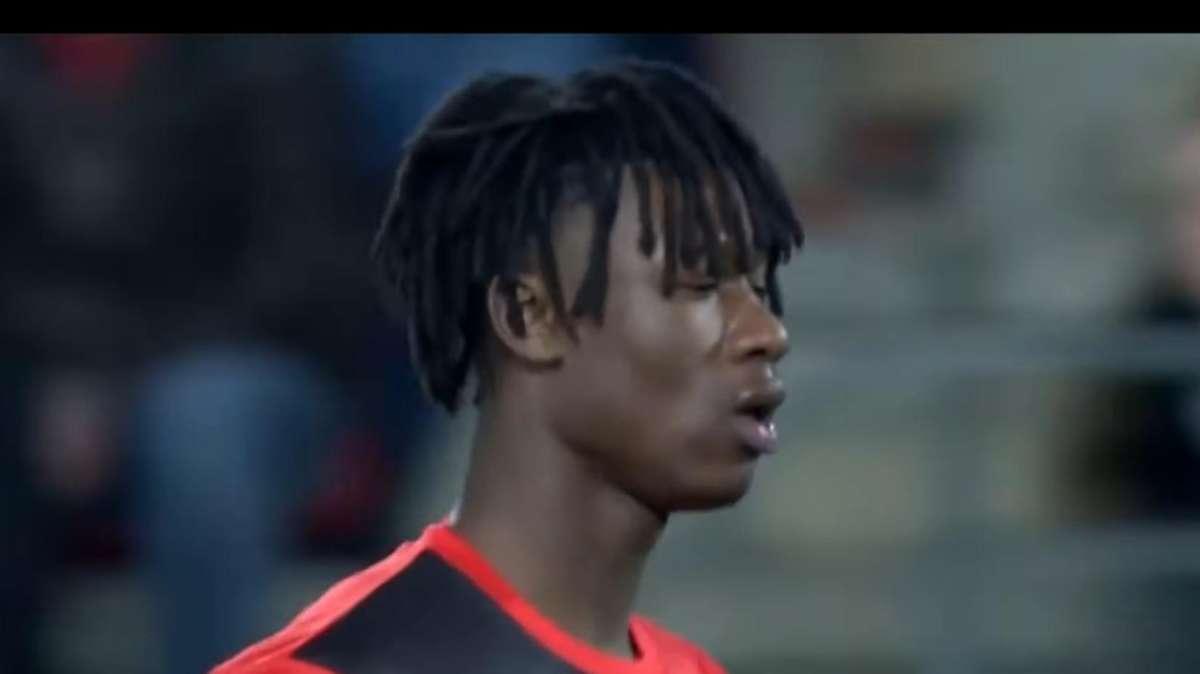 Camavinga celebra su fichaje por el Real Madrid con un golazo en la victoria de Francia sub-21