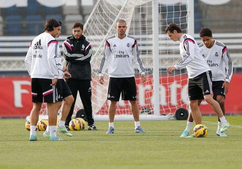 Informe del entrenamiento del Madrid: Pepe y Bale con procesos de recuperación, Varane se ejercitó en solitario