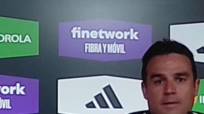 El enfado de Toril tras el clásico: “Todo el mundo ha visto que no es penalti”