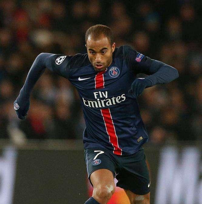 Alex recomienda a Lucas Moura el fútbol español: "Sería conveniente para él"