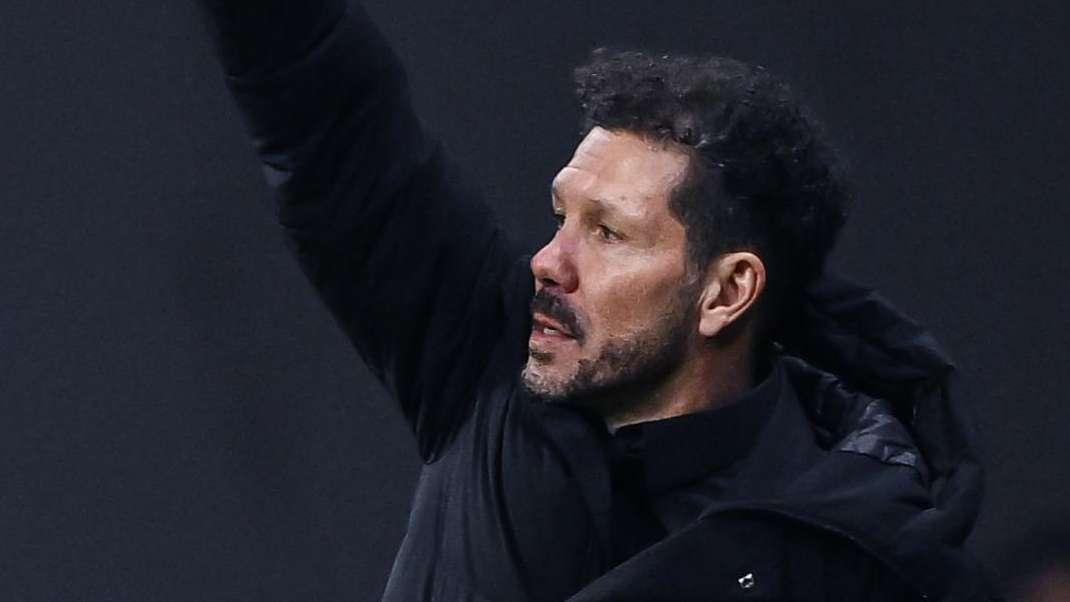 Simeone no se guarda nada en el once del Atlético de Madrid