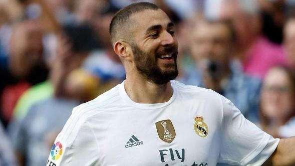 Okdiario: A Ancelotti solo le vale Benzema si se marcha Lewandowski