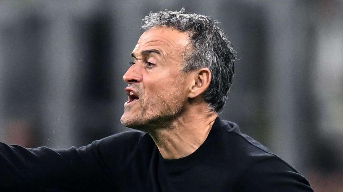 Una charla con Luis Enrique y un discurso en español: así soltó la bomba Mbappé