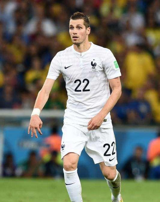Mourinho bloquea el fichaje de Schneiderlin por el Tottenham