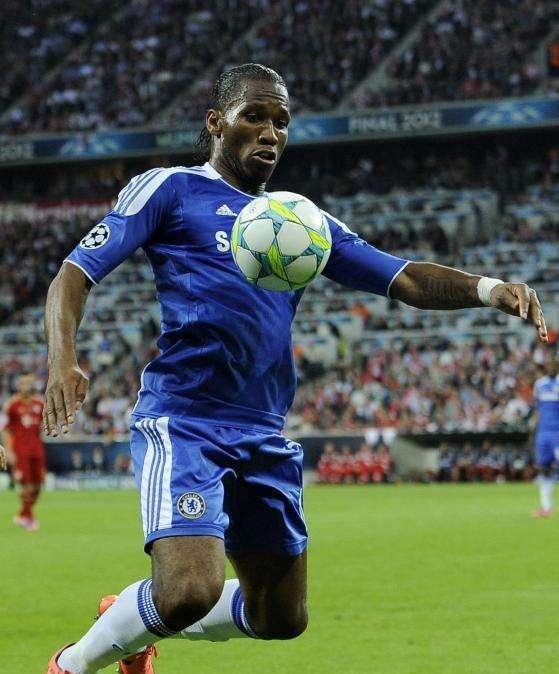 Jornal de Noticias: Drogba podría ser compañero de Casillas en el Oporto