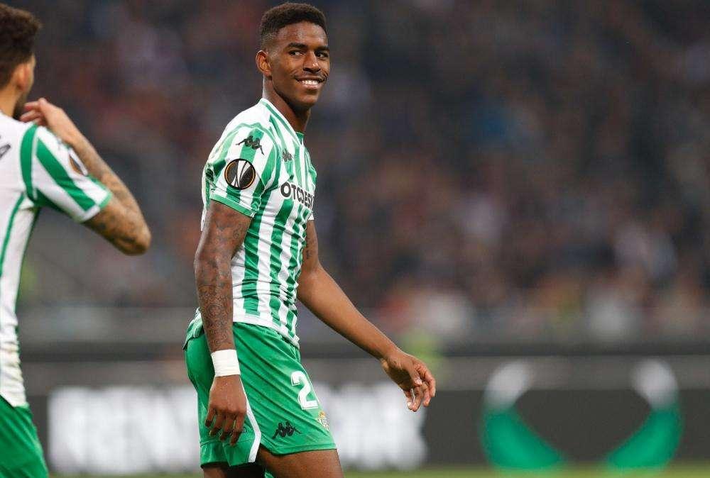 Fichajes Real Madrid, Junior Firpo pierde fuerza para reforzar el lateral
