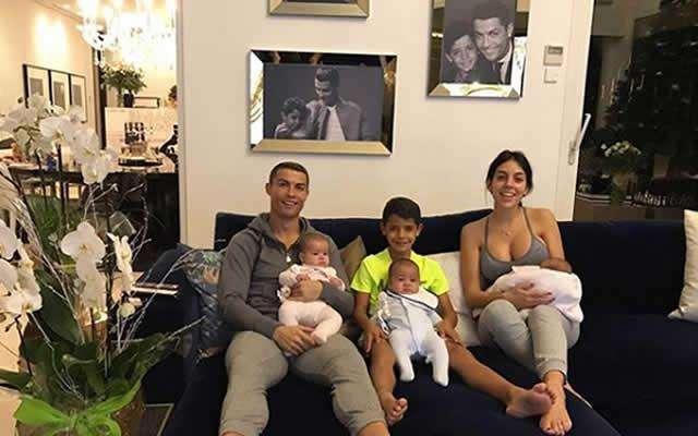 El tremendo mensaje de amor de Georgina a Cristiano y su foto familiar