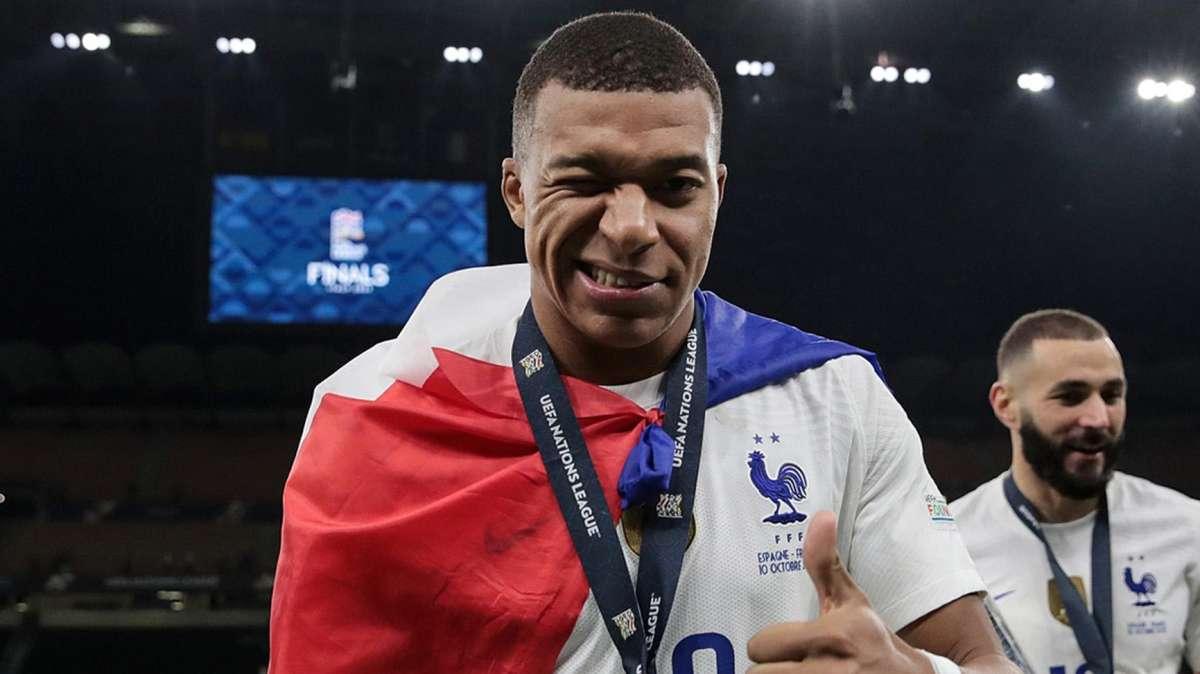 Mbappé: "¿Quién merece el Balón de Oro? Es difícil hablar de eso"