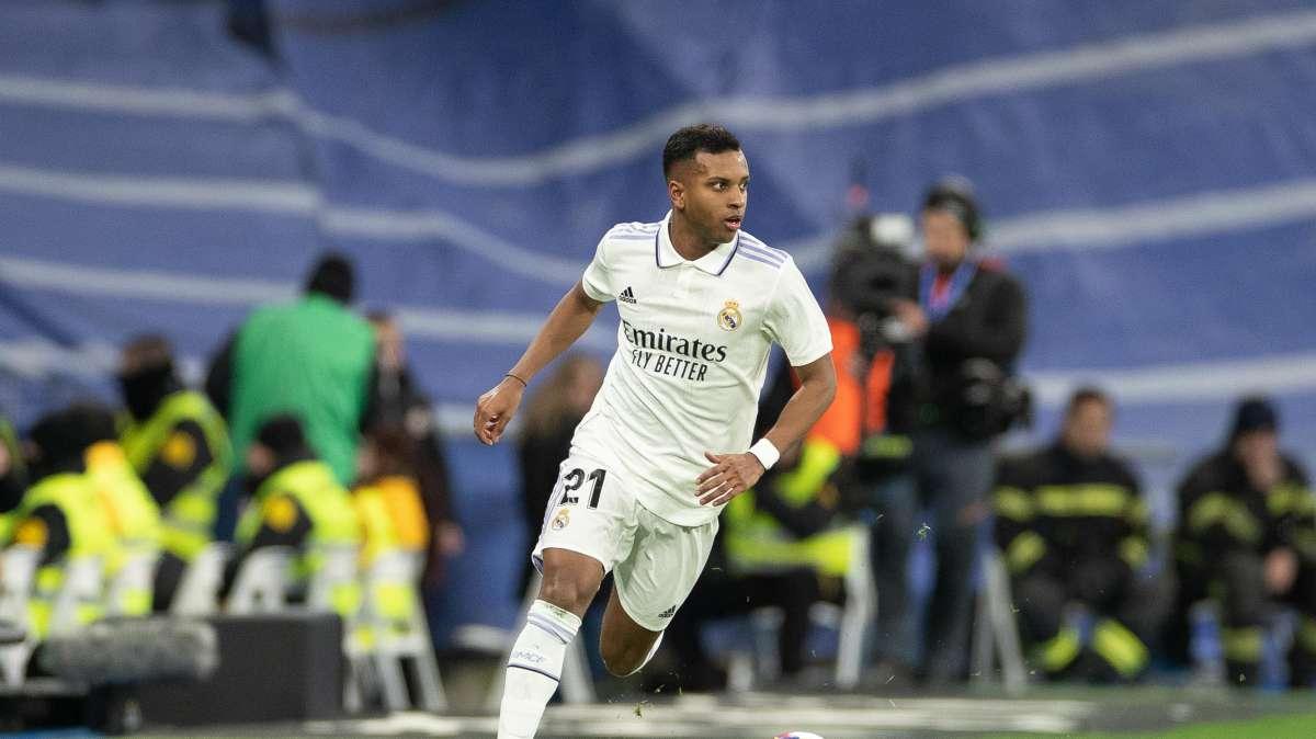 CAMBIO EN EL REAL MADRID | Rodrygo entra por Benzema