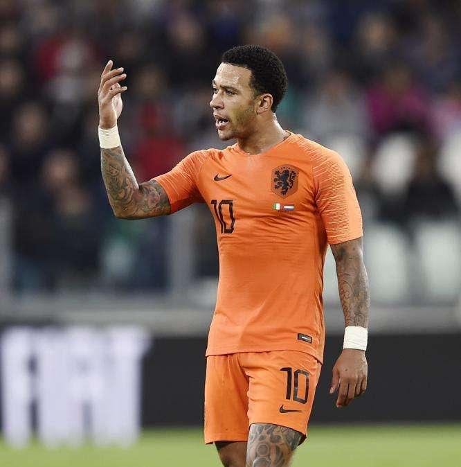 Fichajes Real Madrid, Depay se deja querer por los blancos 
