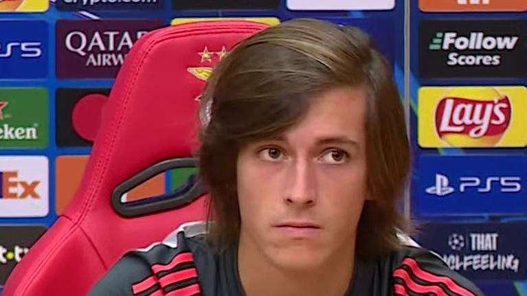 Máxima tensión en el Benfica con la salida de Carreras en el aire