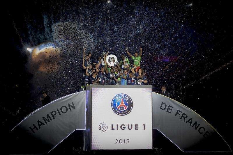 OFICIAL - Yuri firma con el PSG hasta 2022 por 15 millones de euros