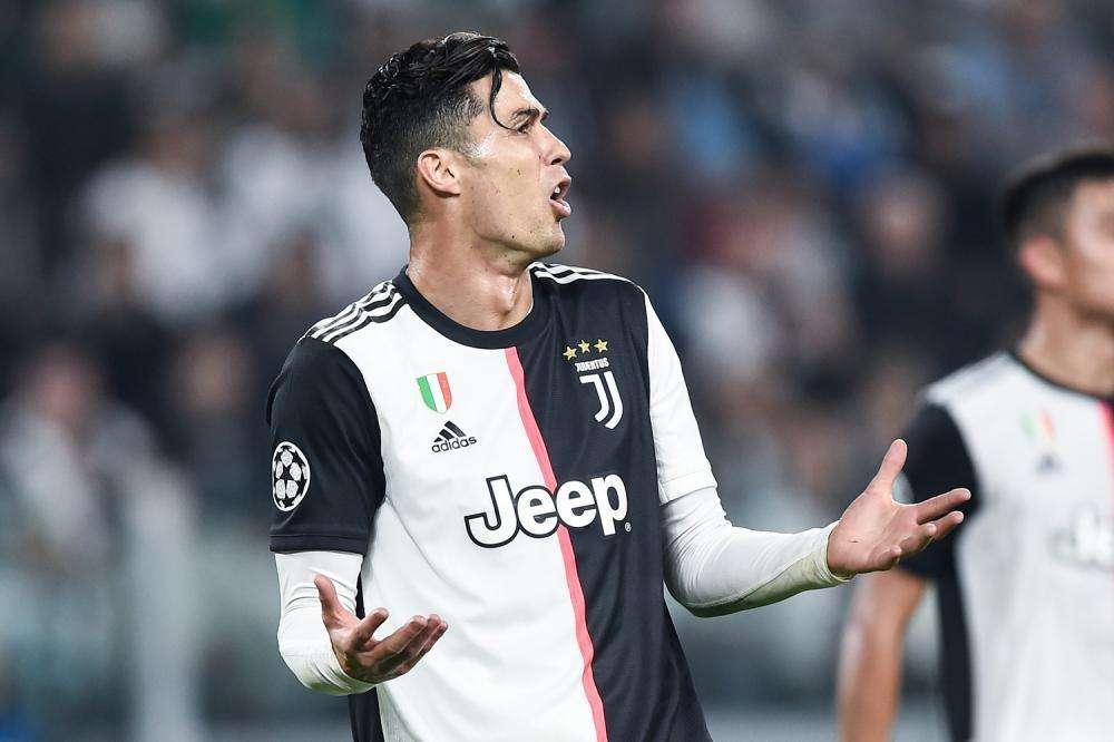 Amorouso: "Cristiano se arrastra por el campo, hace tiempo que no está"