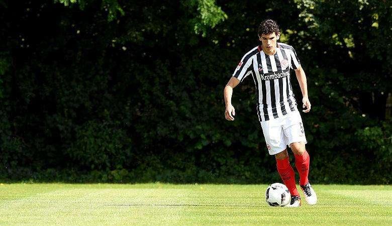 El Eintracht quiere quedarse con este joven defensa del Real Madrid