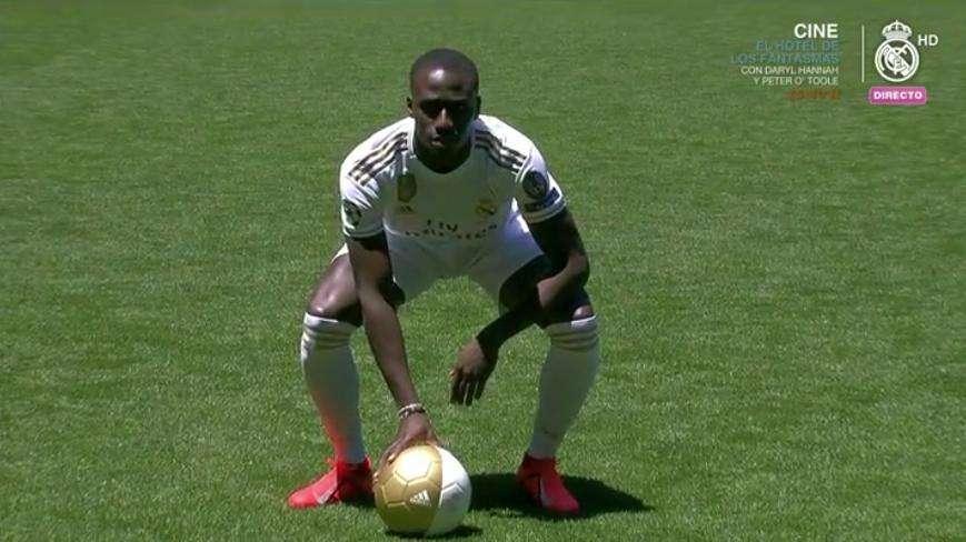OK Diario - Mendy se postula como titular contra el City 