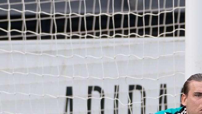 Lunin no renuncia a su sueño en el Real Madrid después de hablar con Ancelotti