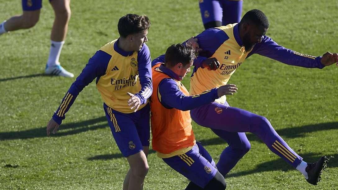 Informe del entrenamiento: un regreso confirmado, una incógnita y cuatro bajas contra el Sevilla