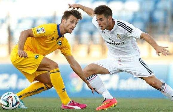 El Alcorcón acaba con la imbatibilidad del Castilla