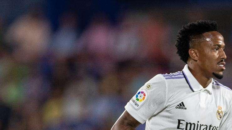 Militao desvela qué es lo que le pide Carlo Ancelotti
