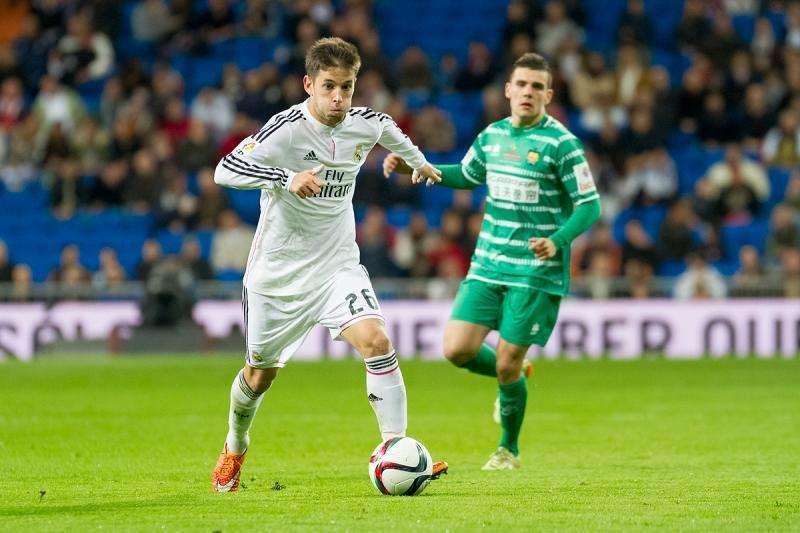 Álvaro Medrán rescinde su contrato con el Valencia y queda libre