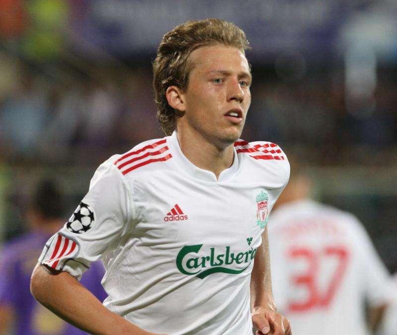 Mirror: Klopp bloquea la salida de Lucas Leiva