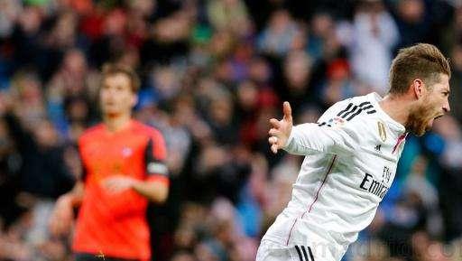 Carragher: "Ramos juega cada semana, lo gana todo y la gente le sigue criticando"