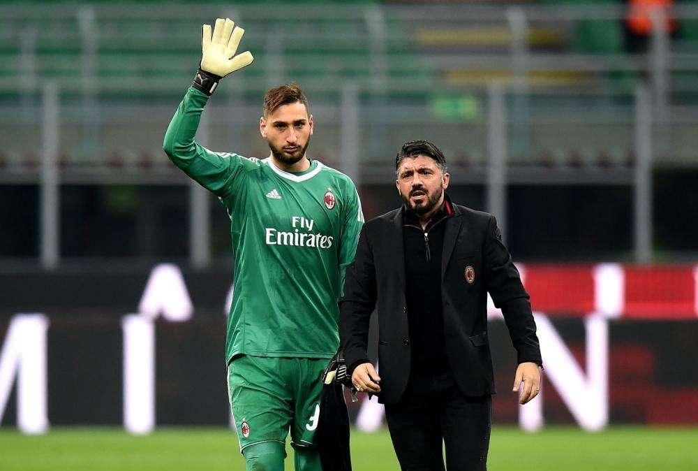 Donnarumma lejos de seguir en el Milán: "¿6 millones al año es violencia moral? ¡Vete ya!"
