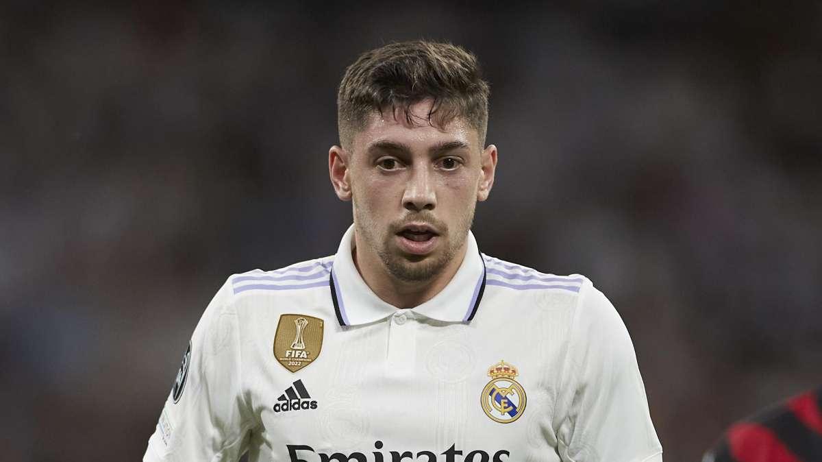 CAMBIO EN EL REAL MADRID | Se retira Valverde con molestias