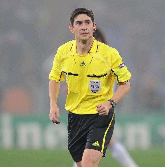 ¡OJO! Undiano Mallenco podría ser el árbitro del Clásico del 23-D