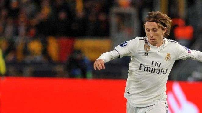 TOP News 12 - El futuro de Reguilón y la inminente renovación de Luka Modric