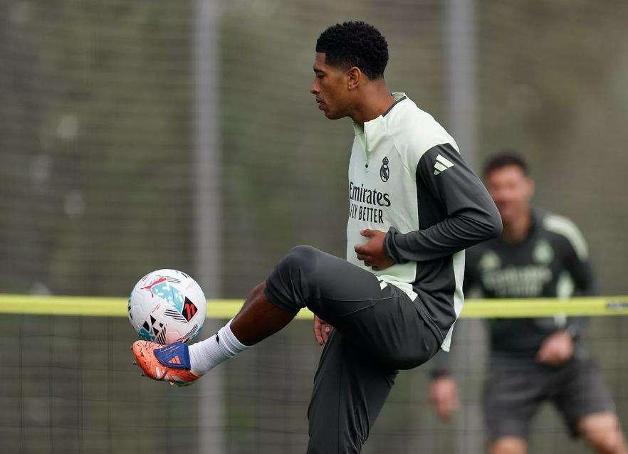 Vuelta a los entrenamientos en el Real Madrid con hasta quince ausencias