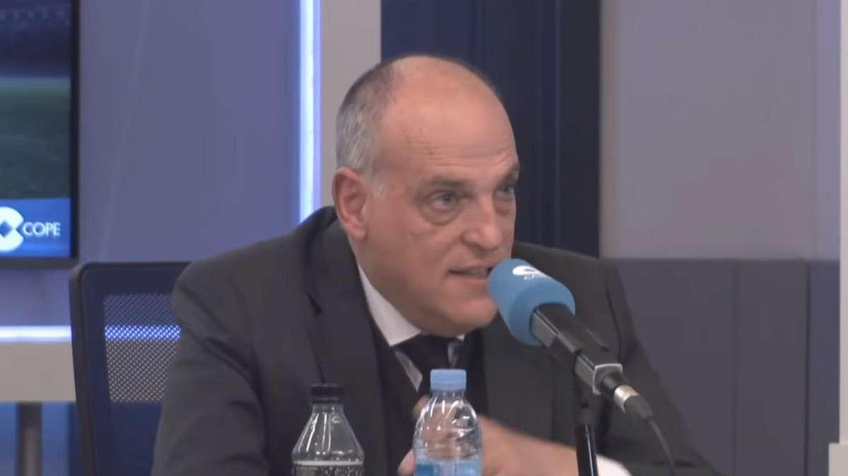 Tebas vuelve a ser expedientado y su puesto pende de un hilo