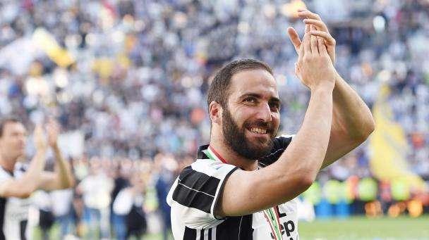 Higuaín: "Hay tensión, pero estamos preparando bien la final"